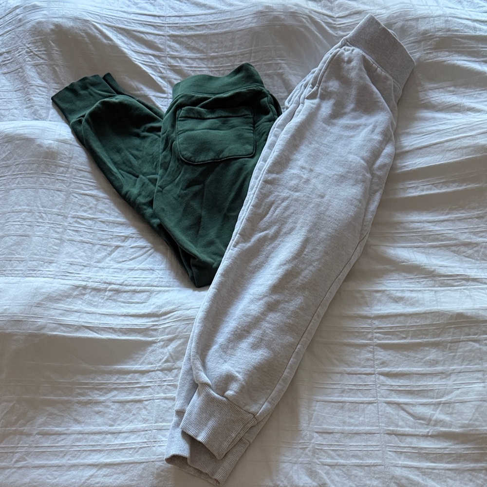 2 PAIRS! TNA sweats joggers sweatpants XS
